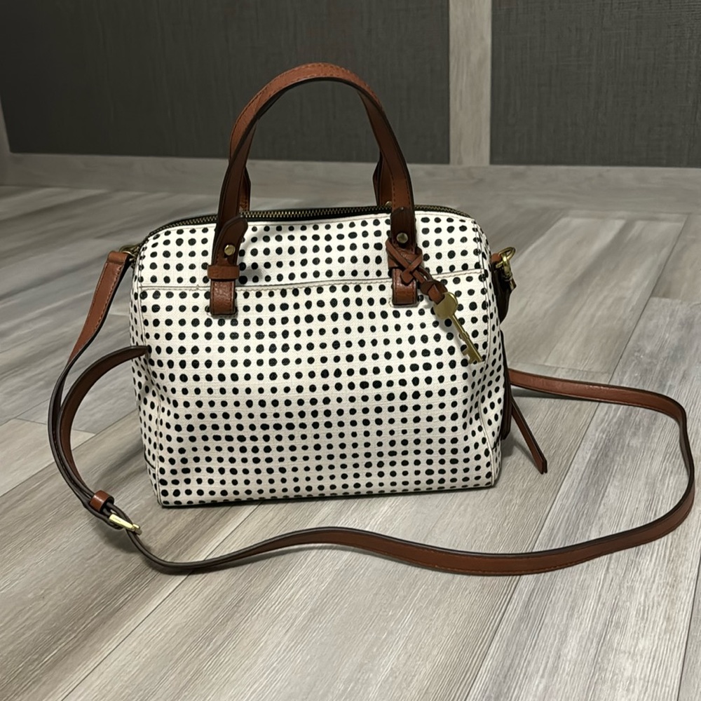 COPY - Gently used Fossil Crossbody bag